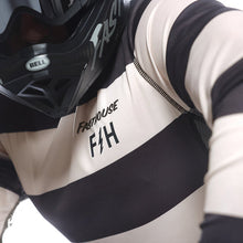 Load image into Gallery viewer, Sanguaro Rocko Jersey