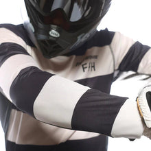 Load image into Gallery viewer, Sanguaro Rocko Jersey