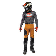 Load image into Gallery viewer, Sanguaro Cargo Pant - Camel