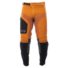 Load image into Gallery viewer, Sanguaro Cargo Pant - Camel
