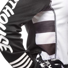 Load image into Gallery viewer, Women&#39;s Grindhouse Paradise Jersey
