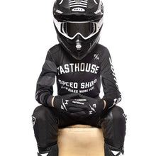 Load image into Gallery viewer, Youth Carbon Eternal Jersey - Black
