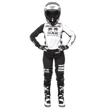 Load image into Gallery viewer, Speed Style Paradise Pants
