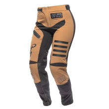 Load image into Gallery viewer, Women&#39;s Elrod Stay Golden Pant
