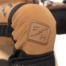 Load image into Gallery viewer, Women&#39;s Elrod Stay Golden Pant
