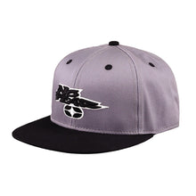 Load image into Gallery viewer, Hat Snapback Grey
