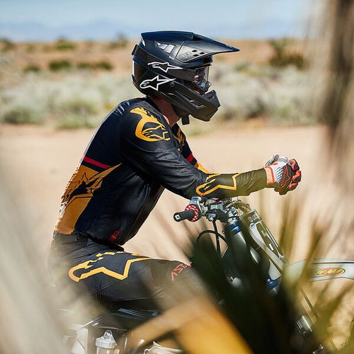 Alpinestars SM5 Solid Helmet Black - Whyteline Collective